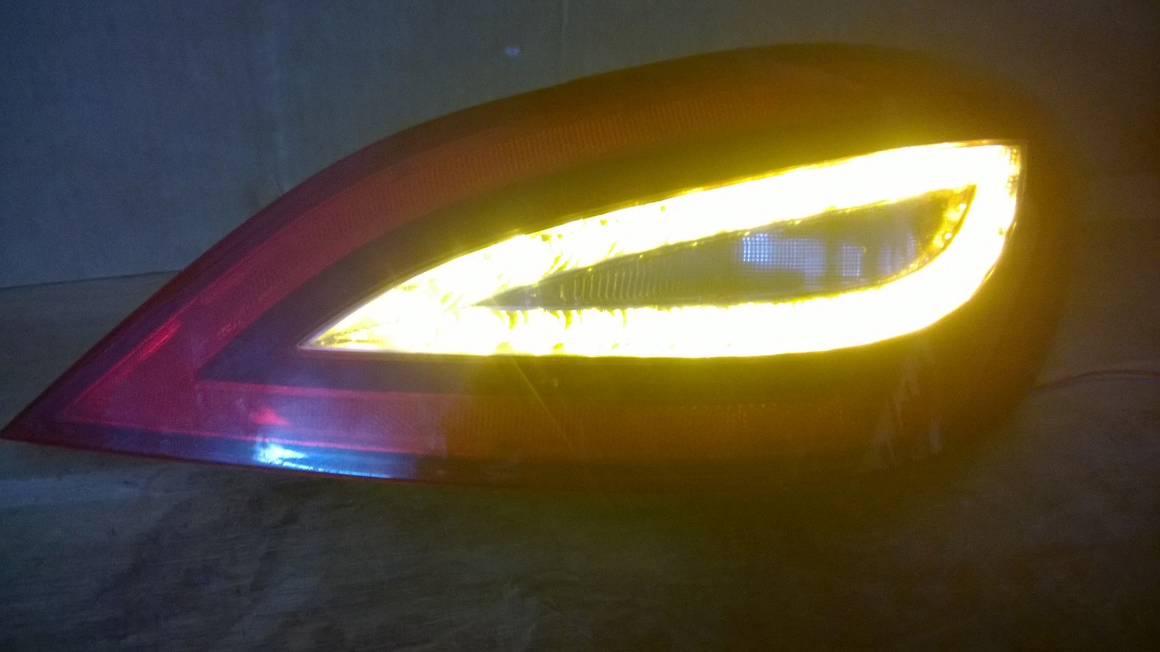 Regeneracja lamp tylnych LED Mercedes CLS w218
