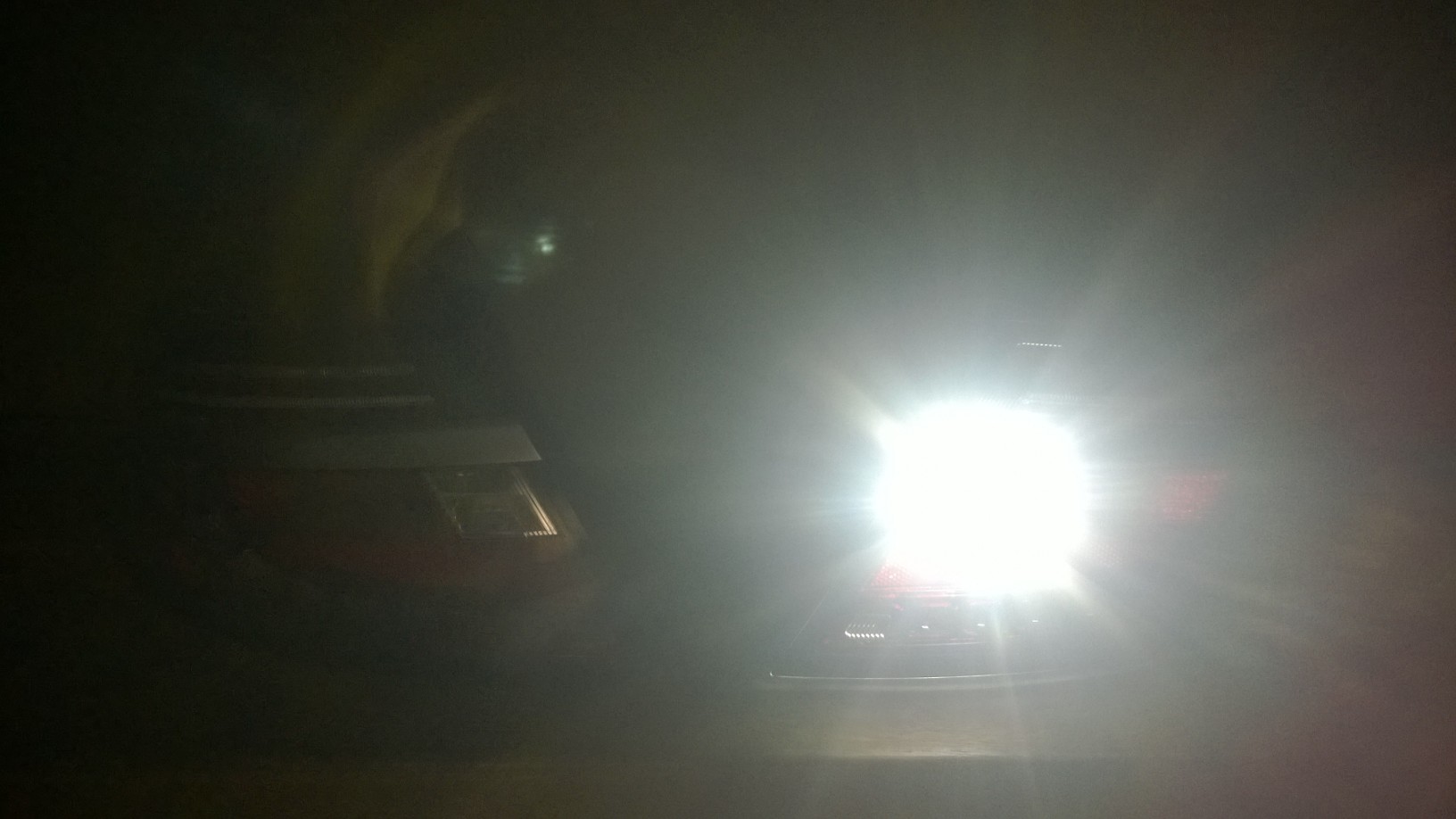 Regeneracja lamp LED Saab 95 2010r