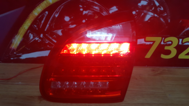 Naprawa lamp led Porsche Cayenne 2014r